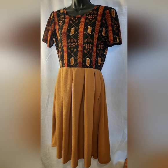LuLaRoe Dresses & Skirts - LuLaRoe Black and Brown Geometric Midi Dress